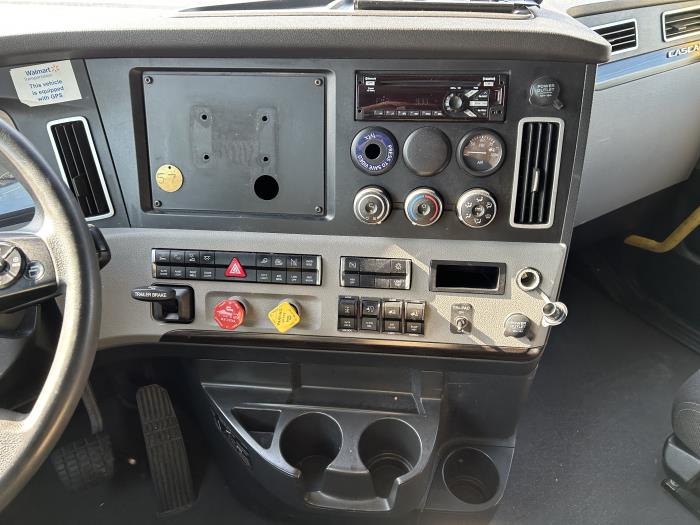 2021 Freightliner Cascadia-38