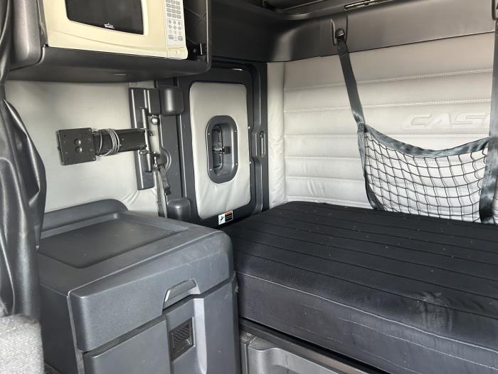 2021 Freightliner Cascadia-31