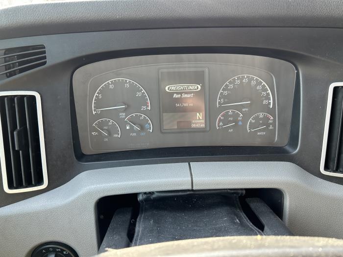 2021 Freightliner Cascadia-37
