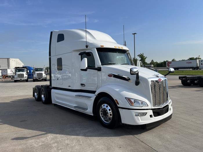 2023 Peterbilt 579-6