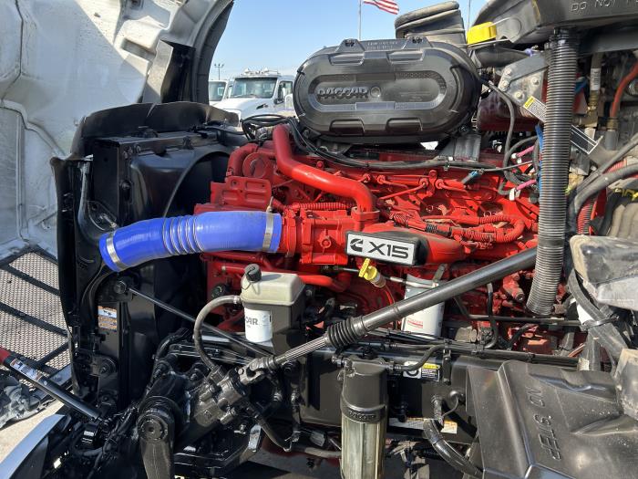 2023 Peterbilt 579-18