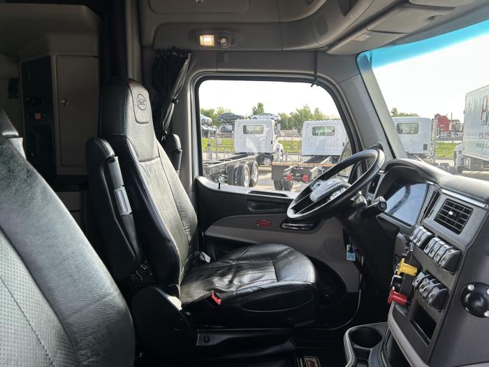 2023 Peterbilt 579-22