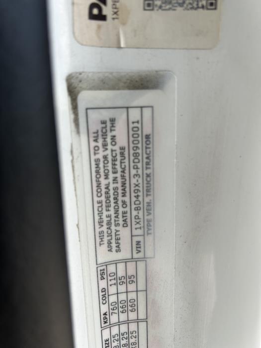 2023 Peterbilt 579-26