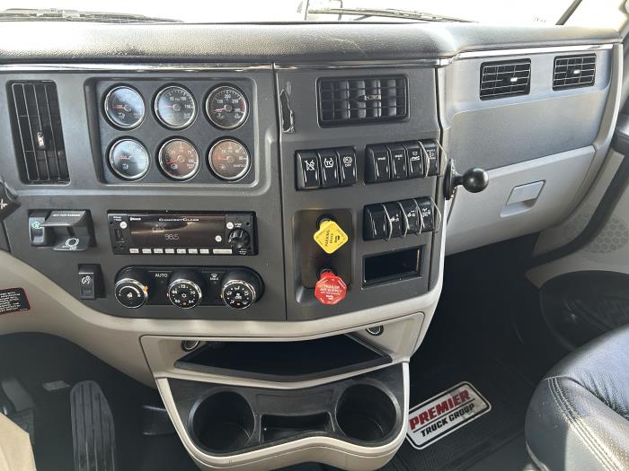 2023 Peterbilt 579-35