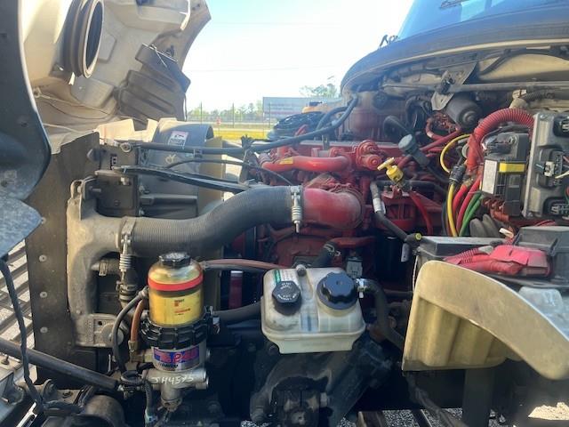 2018 Freightliner Business Class M2 106-4