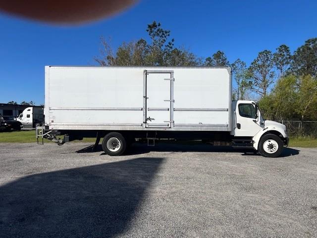 2018 Freightliner Business Class M2 106-11