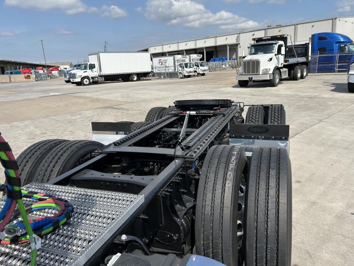 2026 Peterbilt 567-15