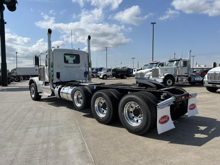 2026 Peterbilt 589-3