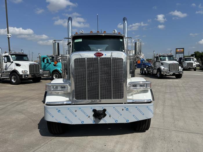 2026 Peterbilt 589-8
