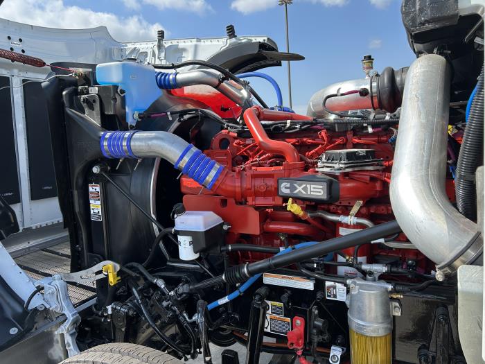 2026 Peterbilt 589-18