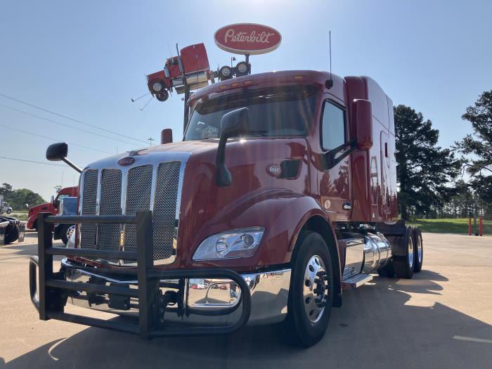 2022 Peterbilt 579-2