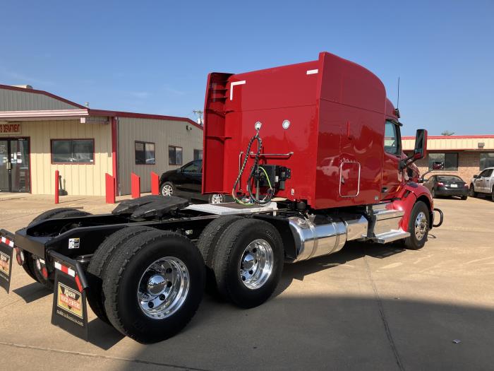 2022 Peterbilt 579-6