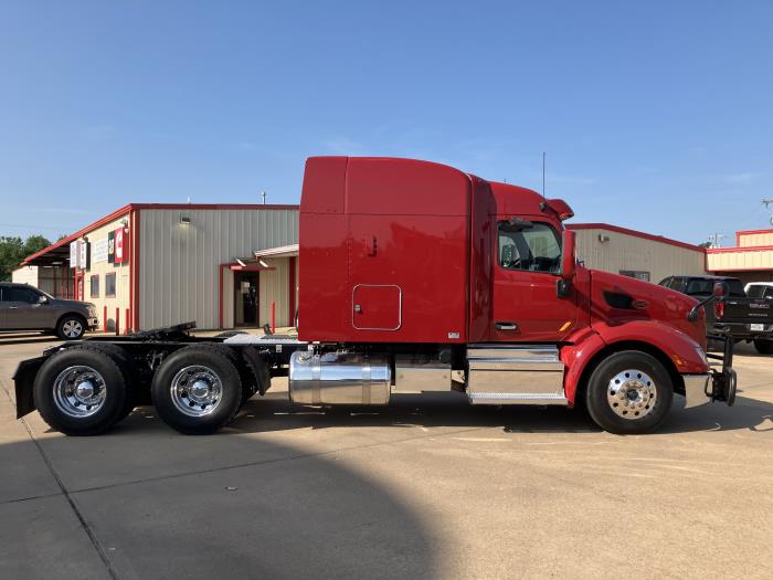 2022 Peterbilt 579-7