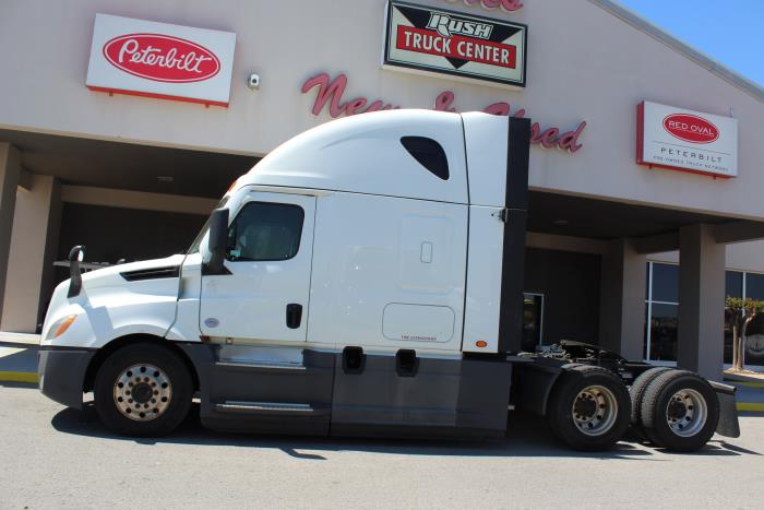 2021 Freightliner Cascadia-2