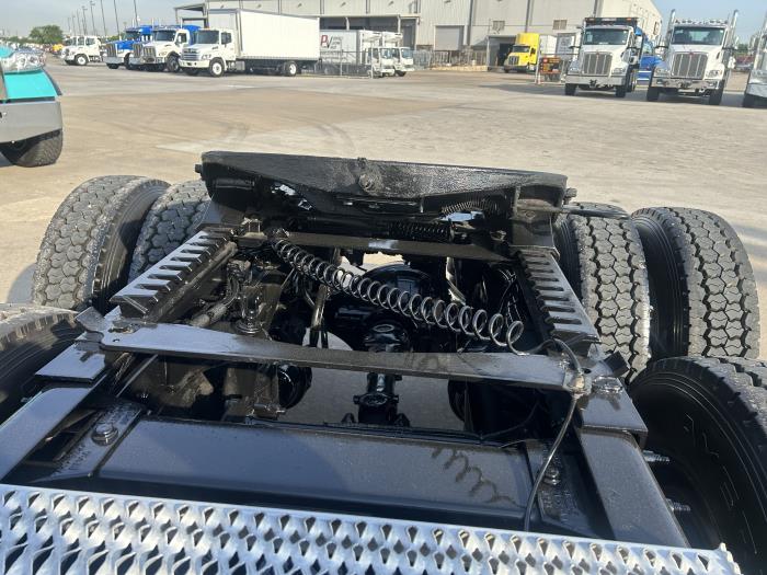 2020 Peterbilt 579-13
