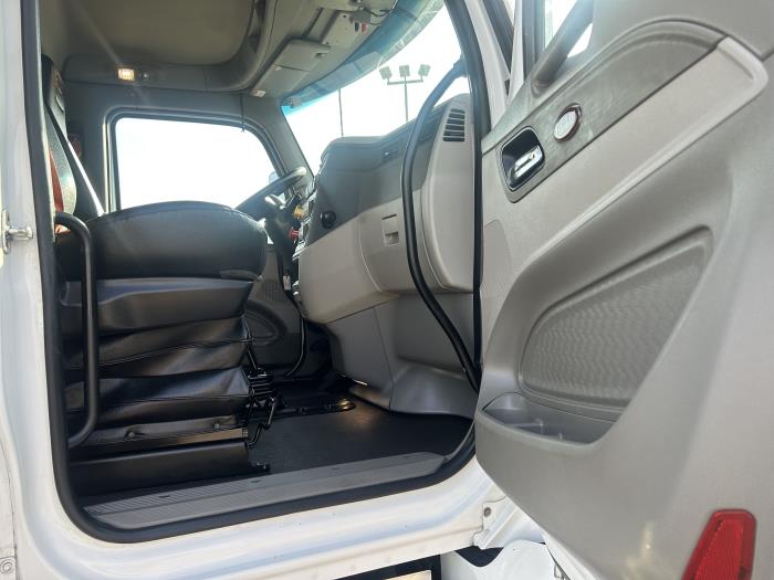 2020 Peterbilt 579-20