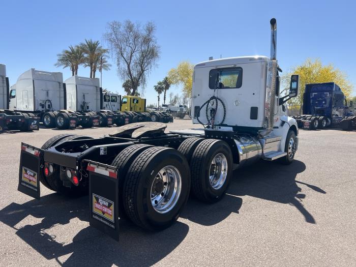 2020 Peterbilt 579-3