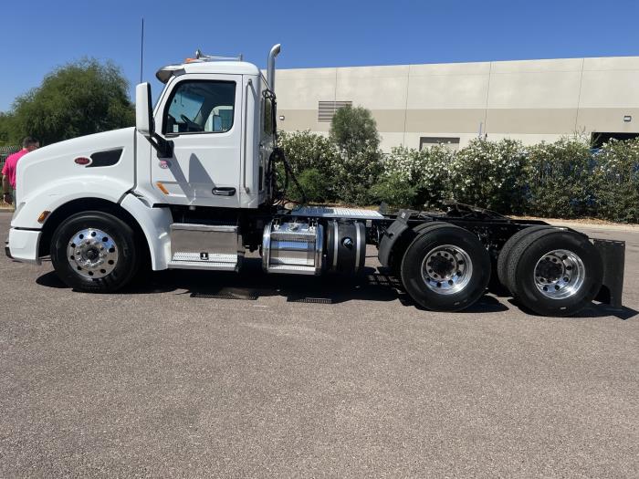 2020 Peterbilt 579-1