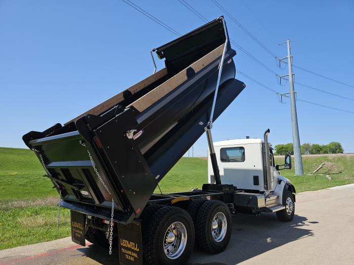 2026 Peterbilt 548-6