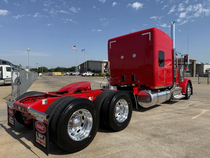 2026 Peterbilt 589-10
