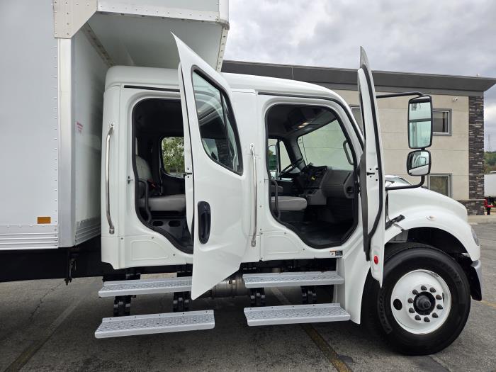 2023 Freightliner Business Class M2 106-3