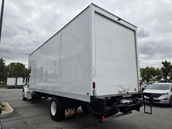2023 Freightliner Business Class M2 106-7