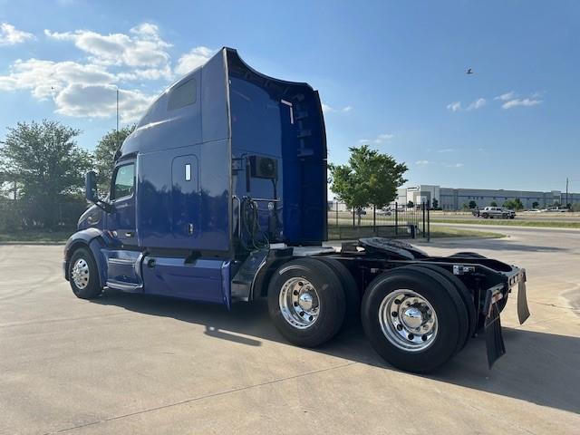 2022 Peterbilt 579-4