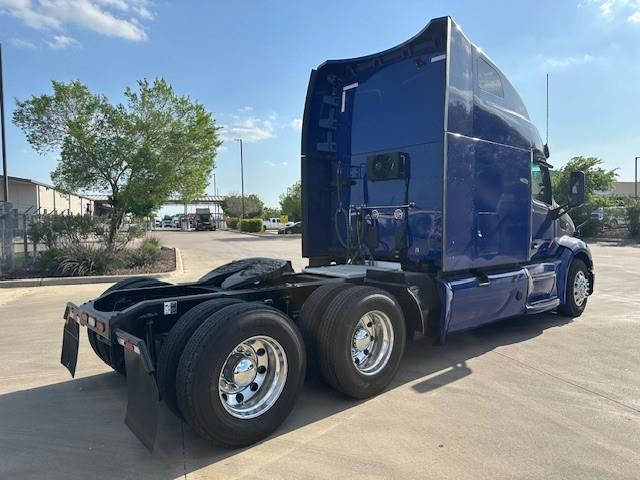 2022 Peterbilt 579-7