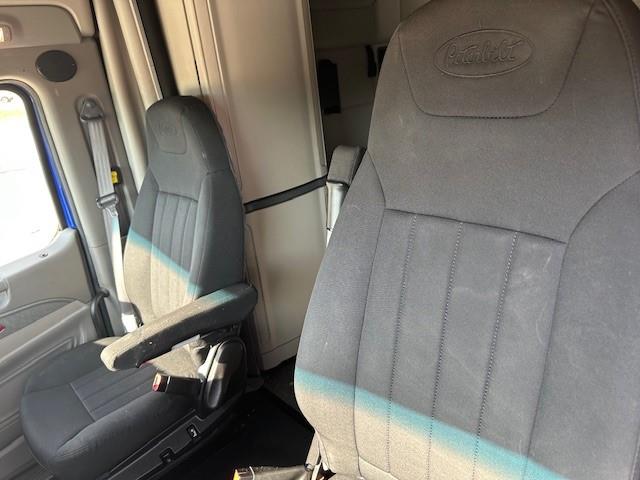 2022 Peterbilt 579-23