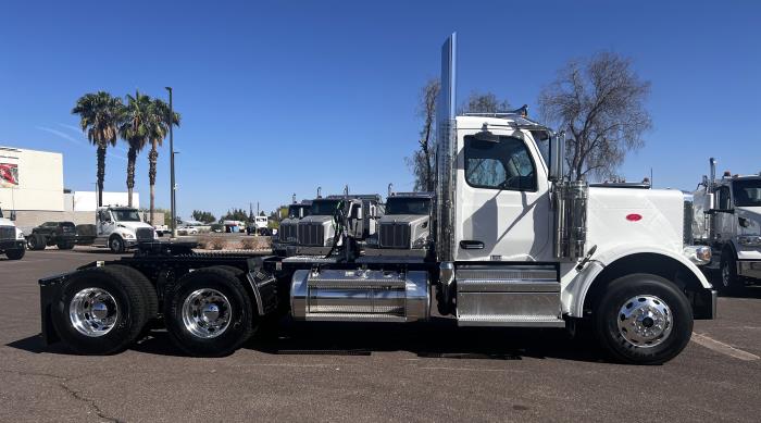 2026 Peterbilt 589-2