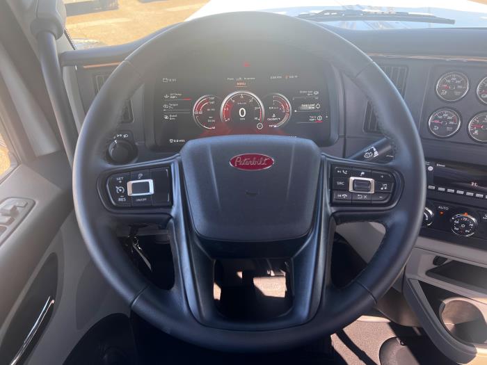 2026 Peterbilt 589-16