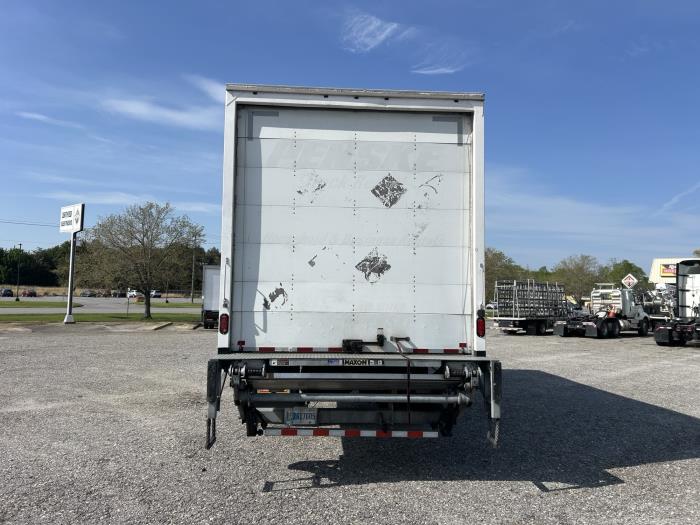 2018 Freightliner Business Class M2 106-4