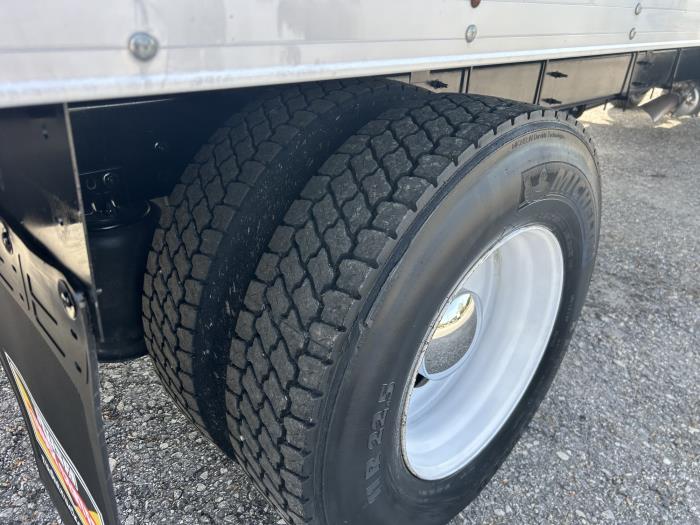 2018 International 4300-19