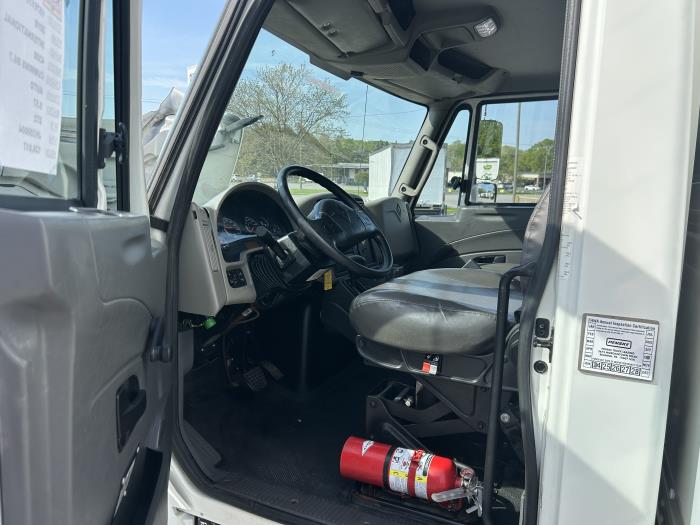 2018 International 4300-21