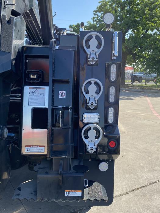 2024 Peterbilt 567-8