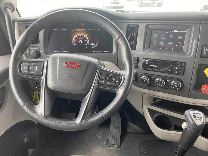 2024 Peterbilt 567-30