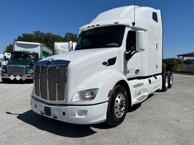 2022 Peterbilt 579-1