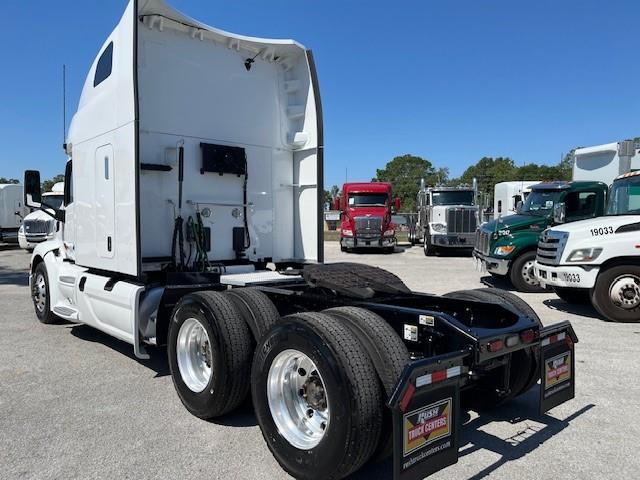 2022 Peterbilt 579-3