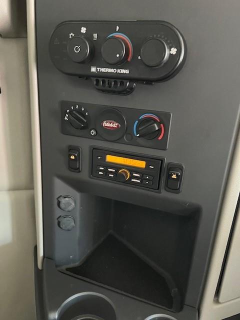 2022 Peterbilt 579-23