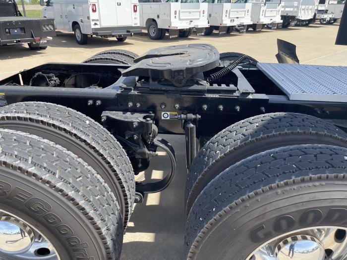 2022 Peterbilt 579-6