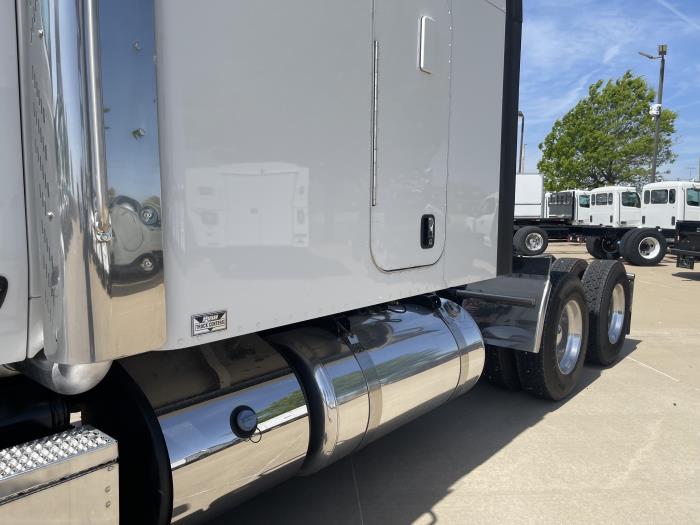2022 Peterbilt 579-14