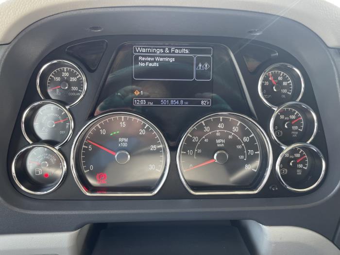 2022 Peterbilt 579-18