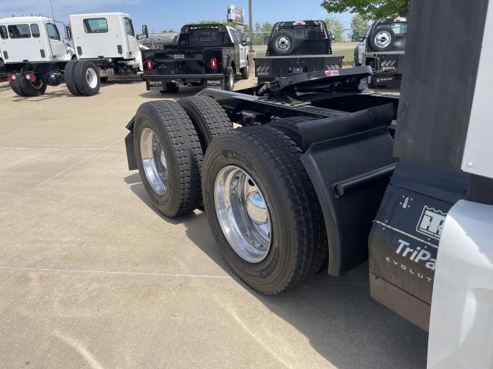 2022 Peterbilt 579-5