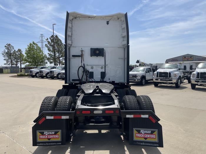 2022 Peterbilt 579-9