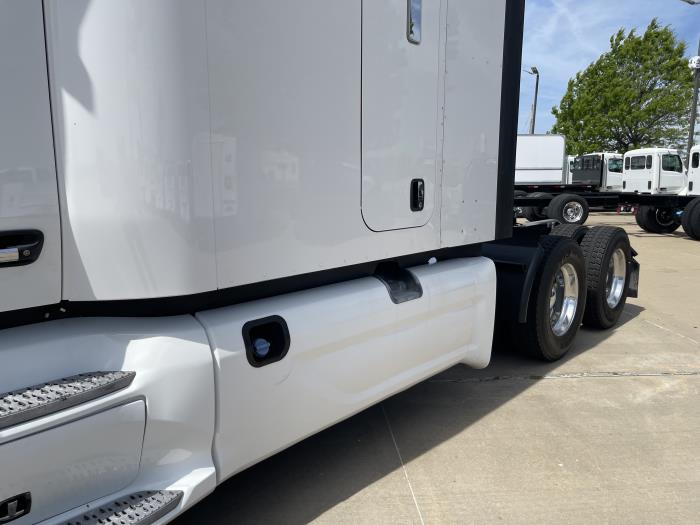 2022 Peterbilt 579-13