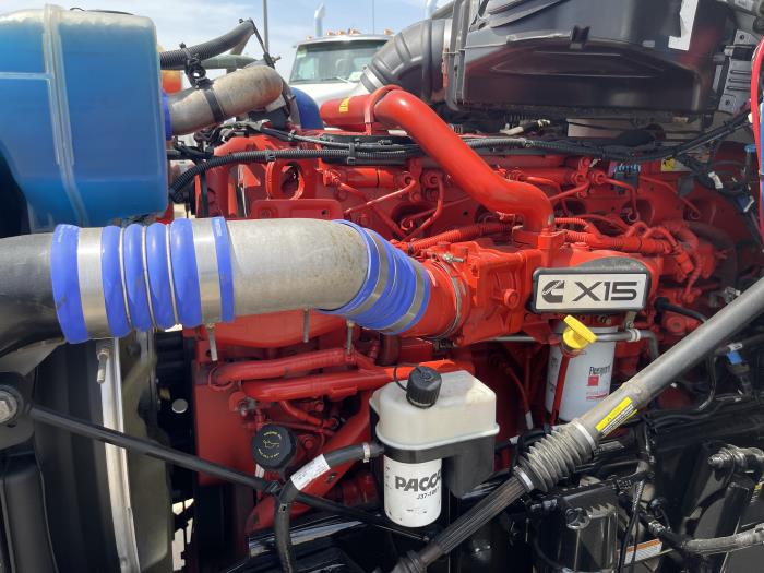 2022 Peterbilt 579-27