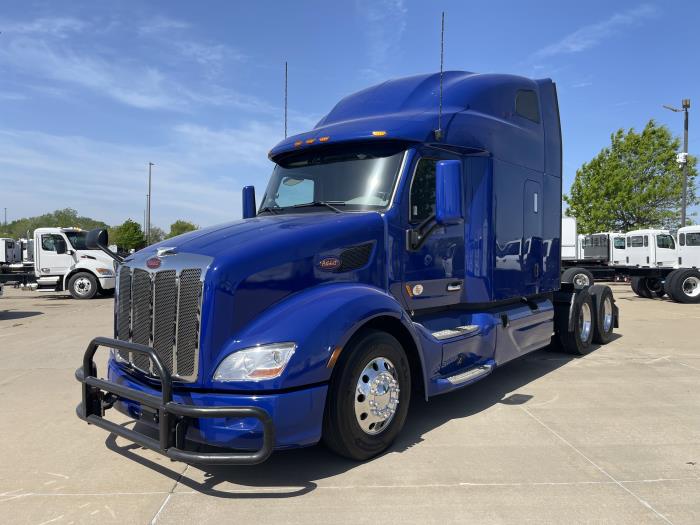 2022 Peterbilt 579-1