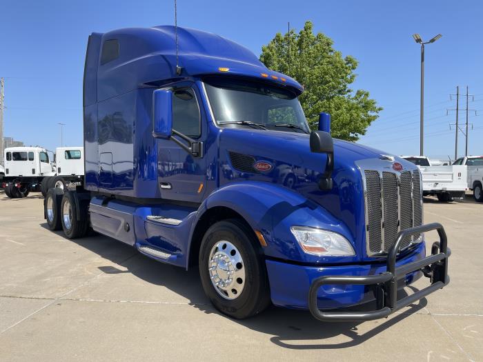 2022 Peterbilt 579-3
