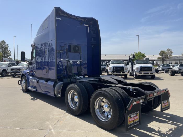 2022 Peterbilt 579-10