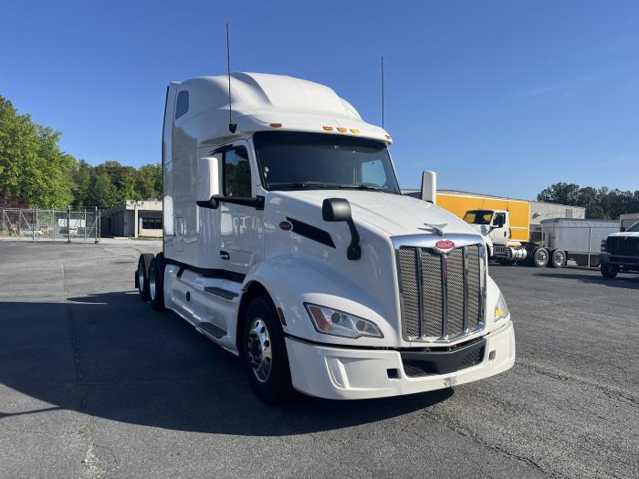 2022 Peterbilt 579-2